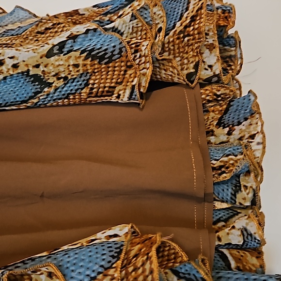 Woman's skirt small brown and turquoise snake pattern olivaceous - Picture 2 of 3